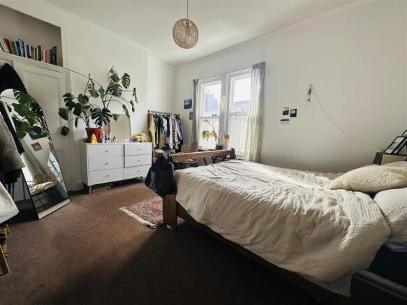 2 bed Terraced for sale Image 8
