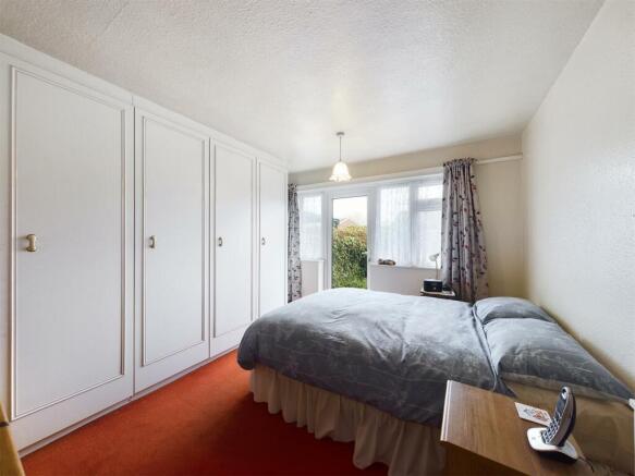 Bedroom: