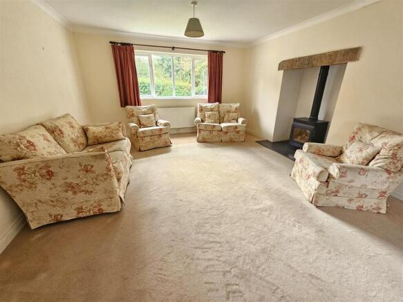 Sitting Room Area.jpg