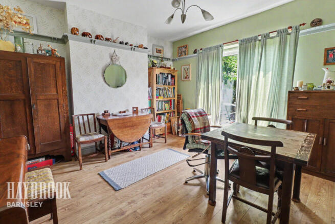 3 bed Semi-Detached for sale Image 6