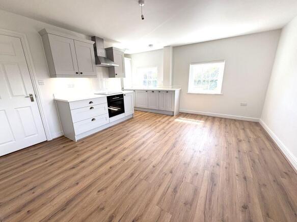 Open Plan Lounge Diner to Kitchen