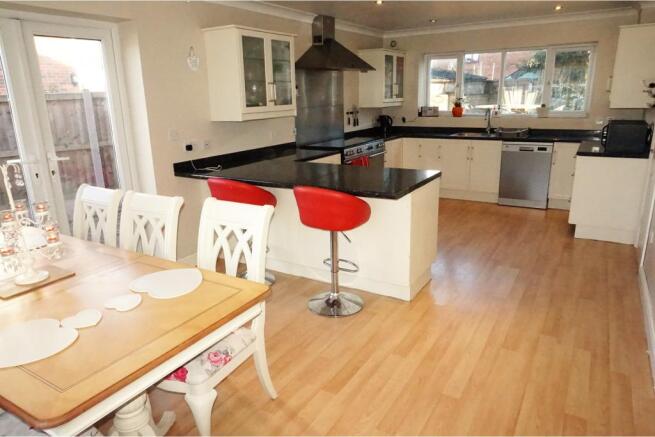 Kitchen / Diner