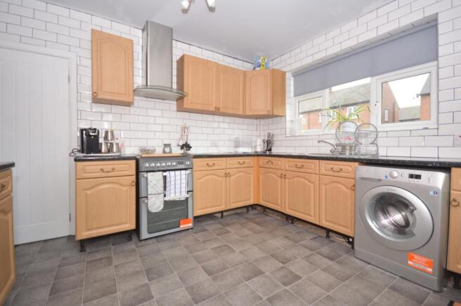 22 Southfield Road, Knottingley (2)kit