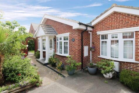 Beech Road, Langley