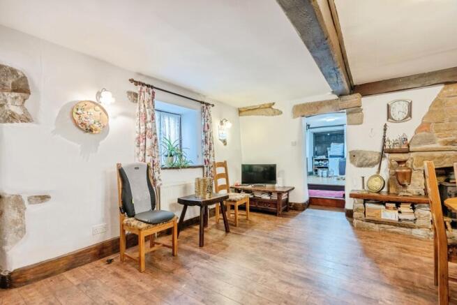 4 bed Detached for sale Image 7