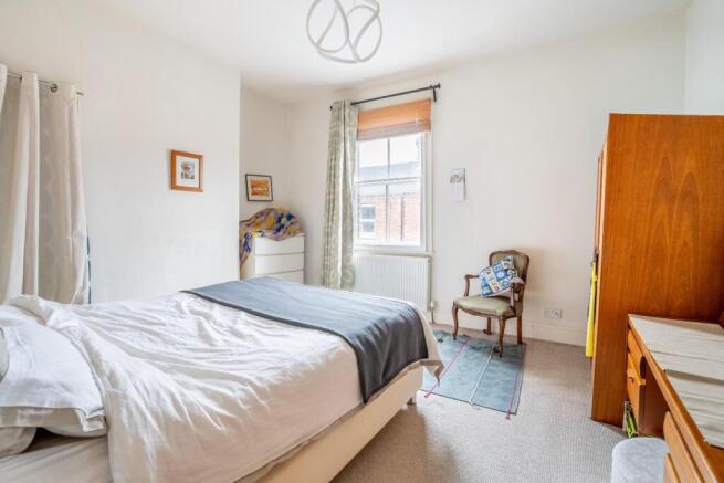 2 bed Terraced for sale Image 8