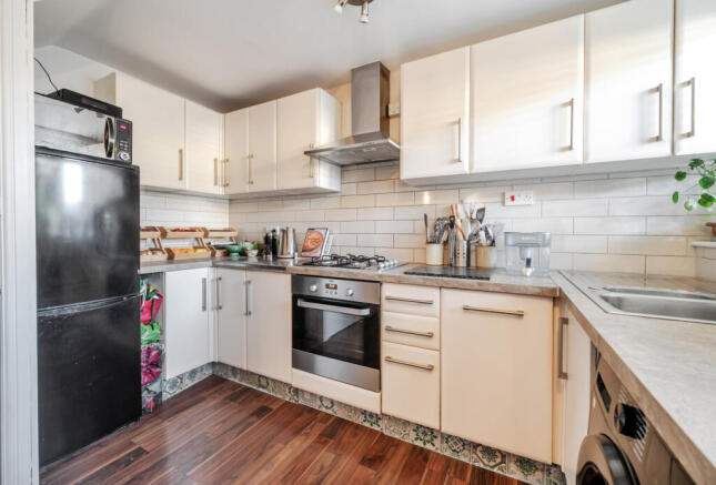 1389155-7-6945405...