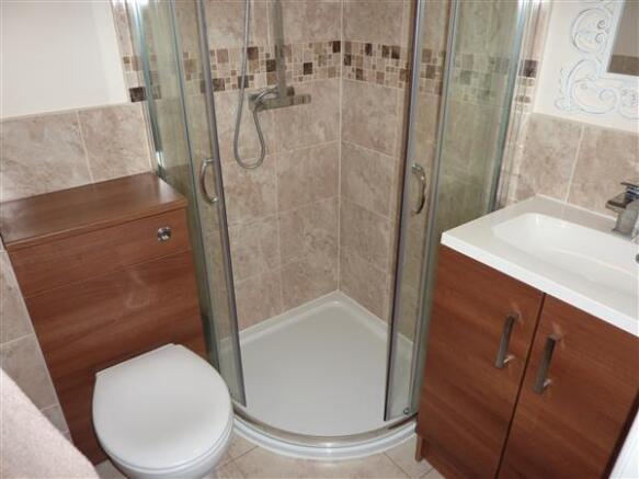 ENSUITE SHOWER ROOM