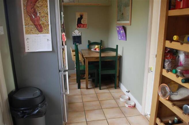 FITTED DINING KITCHE