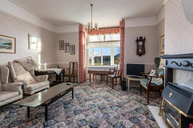 10 Mount Boone 11 Sitting Room - 211202