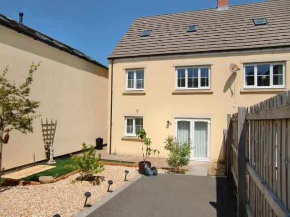 Rear Garden & Parkin