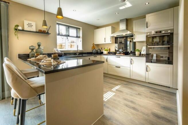 4 bed Detached for sale Image 4
