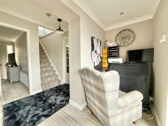 4 bed Detached for sale Image 12