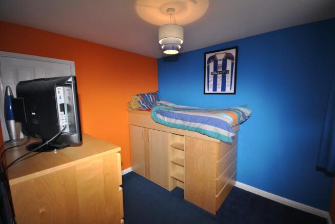 BEDROOM 2