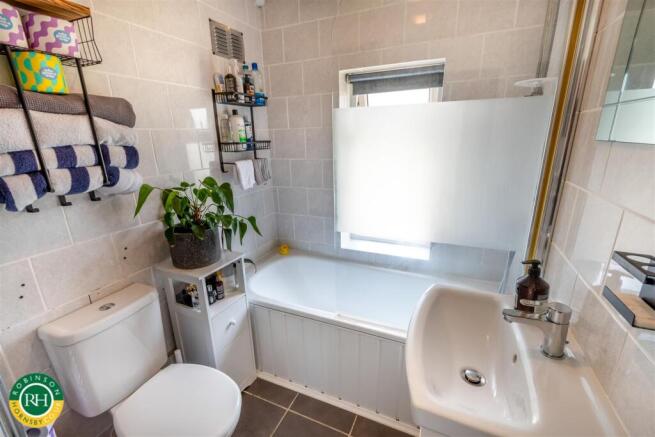 2 bed Semi-Detached for sale Image 7