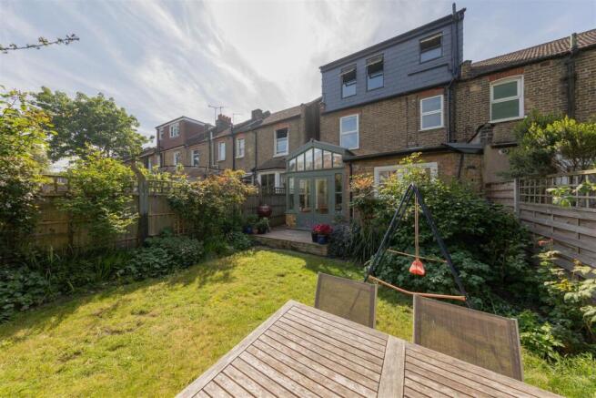 Crofton Road E13