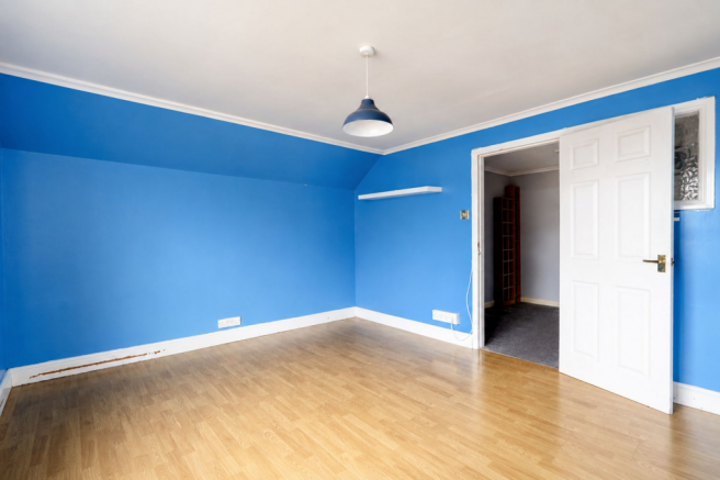3 bed Semi-Detached Bungalow for sale Image 11