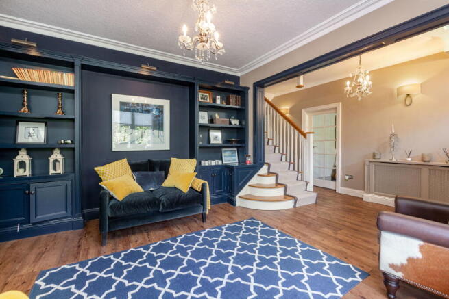 5 bed Detached for sale Image 6
