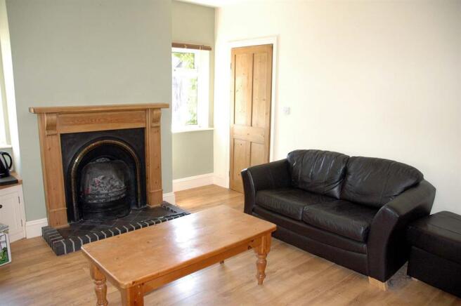SITTING ROOM