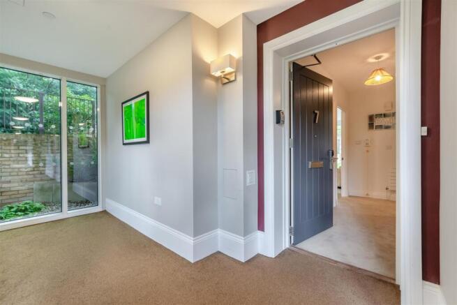 8658266-interior15.jpg
