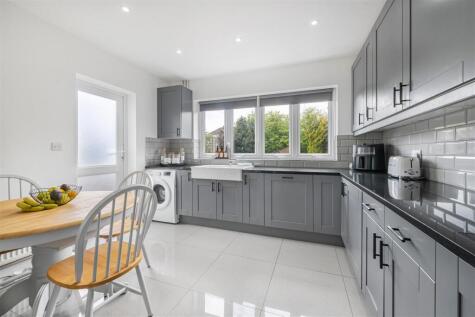Henley Avenue, Cheam, Sutton
