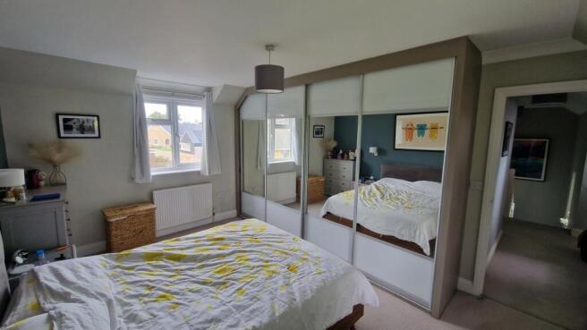 Vendors Bedroom 1