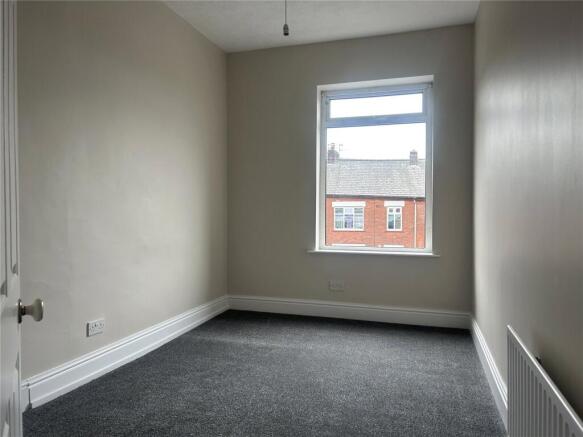 3 bed Apartment for sale Image 12