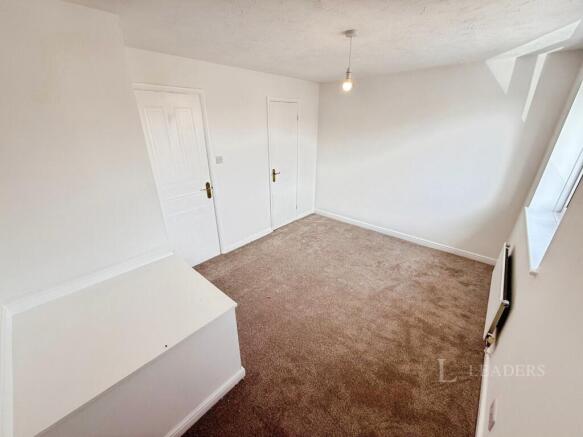 2 bed Terraced to rent Image 8