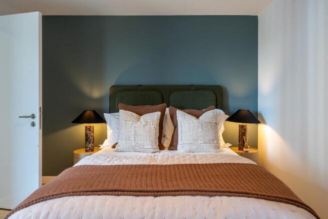 3 bed Flat to rent Image 6
