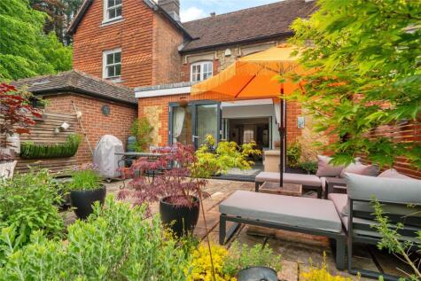 Camelsdale Road, Haslemere, West Sussex, GU27