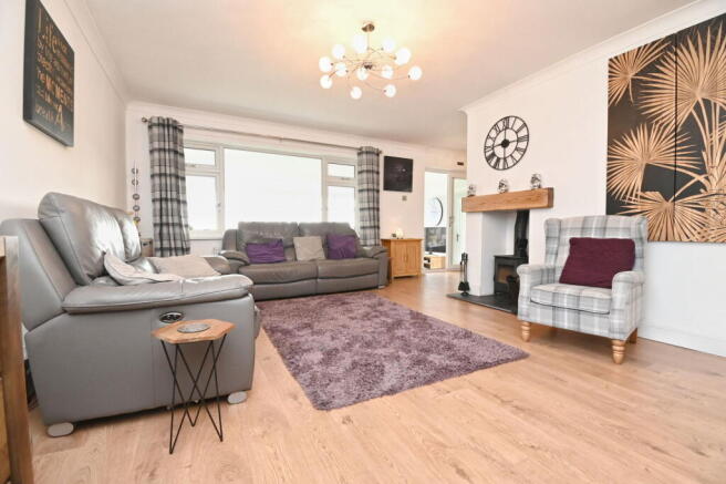 3 bed Detached Bungalow for sale Image 10