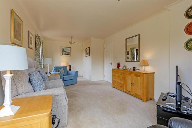 3 bed Detached Bungalow for sale Image 8