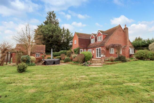 ARCADIA OUTSIDE-7dp.jpg