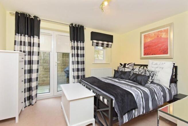 5 bed House to rent Image 7