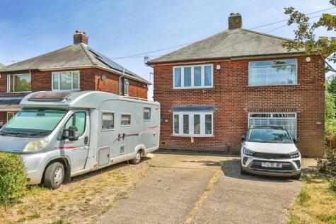 Watnall Road, Hucknall, Nottingham, Nottinghamshire, NG15