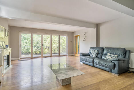 School Road, Oldland Common, Bristol, Gloucestershire, BS30