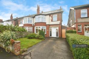 Flat 1, 4, Lynton Gardens, Harrogate HG1 4TE