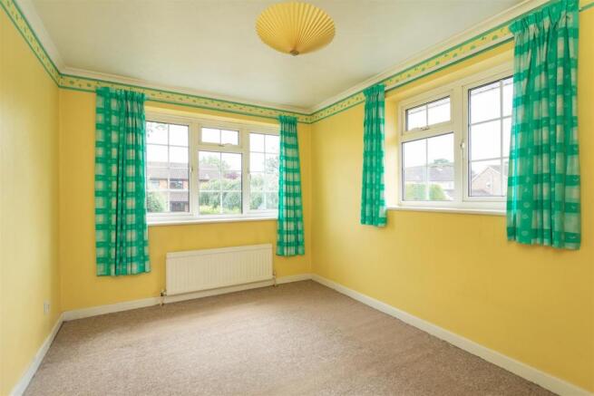 49 Derwent Road-7.jpg
