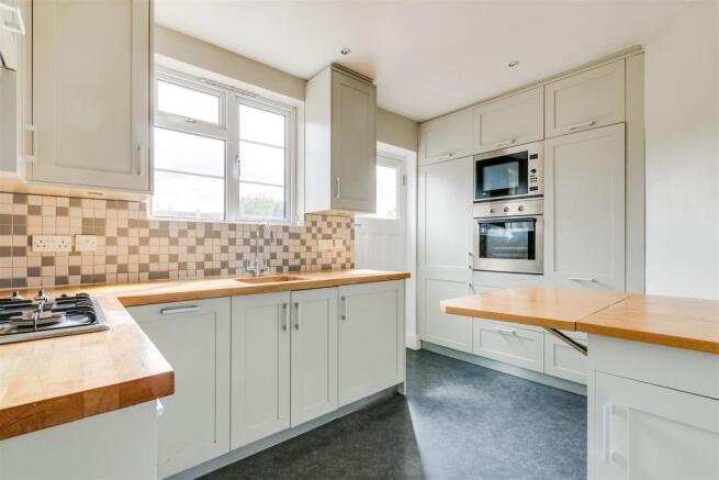 For Sale_St Catherine's court, W4