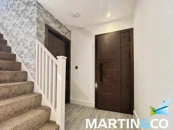 1 bed Apartment to rent Image 6