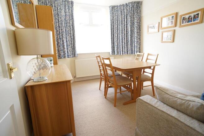 Bedroom 2/Dining Room