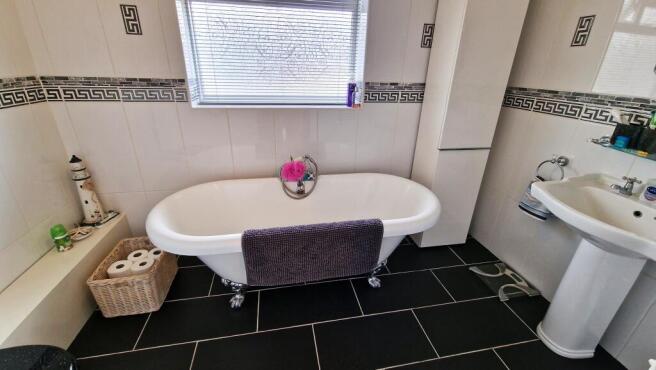 En-suite Bathroom