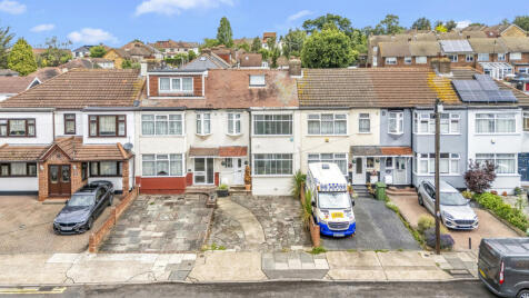 Mowbrays Road, Collier Row, RM5