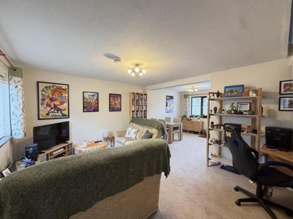 Lounge 2