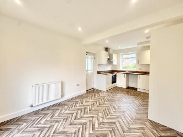 Dining/Kitchen