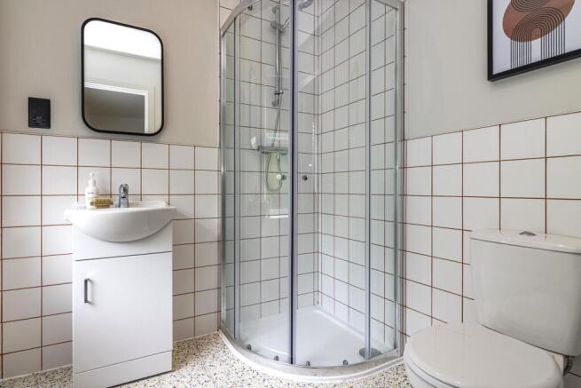 5 Bathrooms
