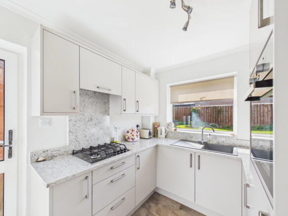 3 bed Semi-Detached for sale Image 4