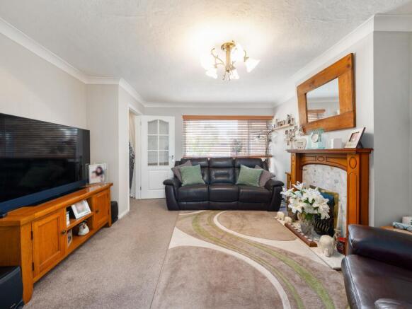 Living Room (view b)