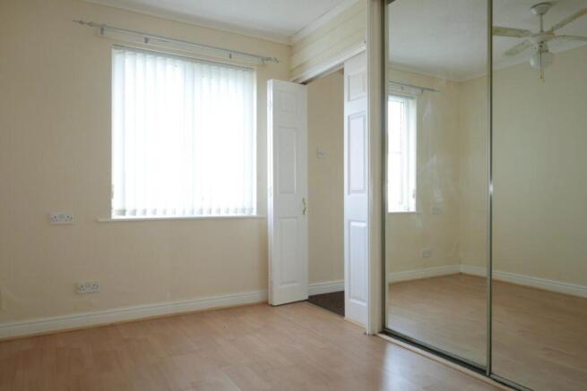 1 bed Flat to rent Image 5