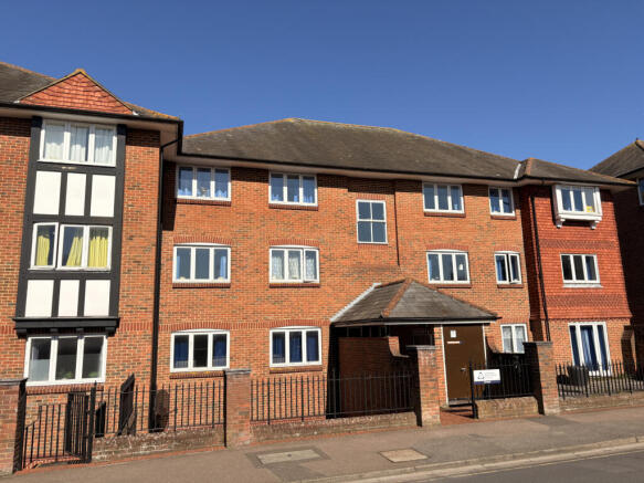 En-Suite Room In Flat-share, Pin Hill